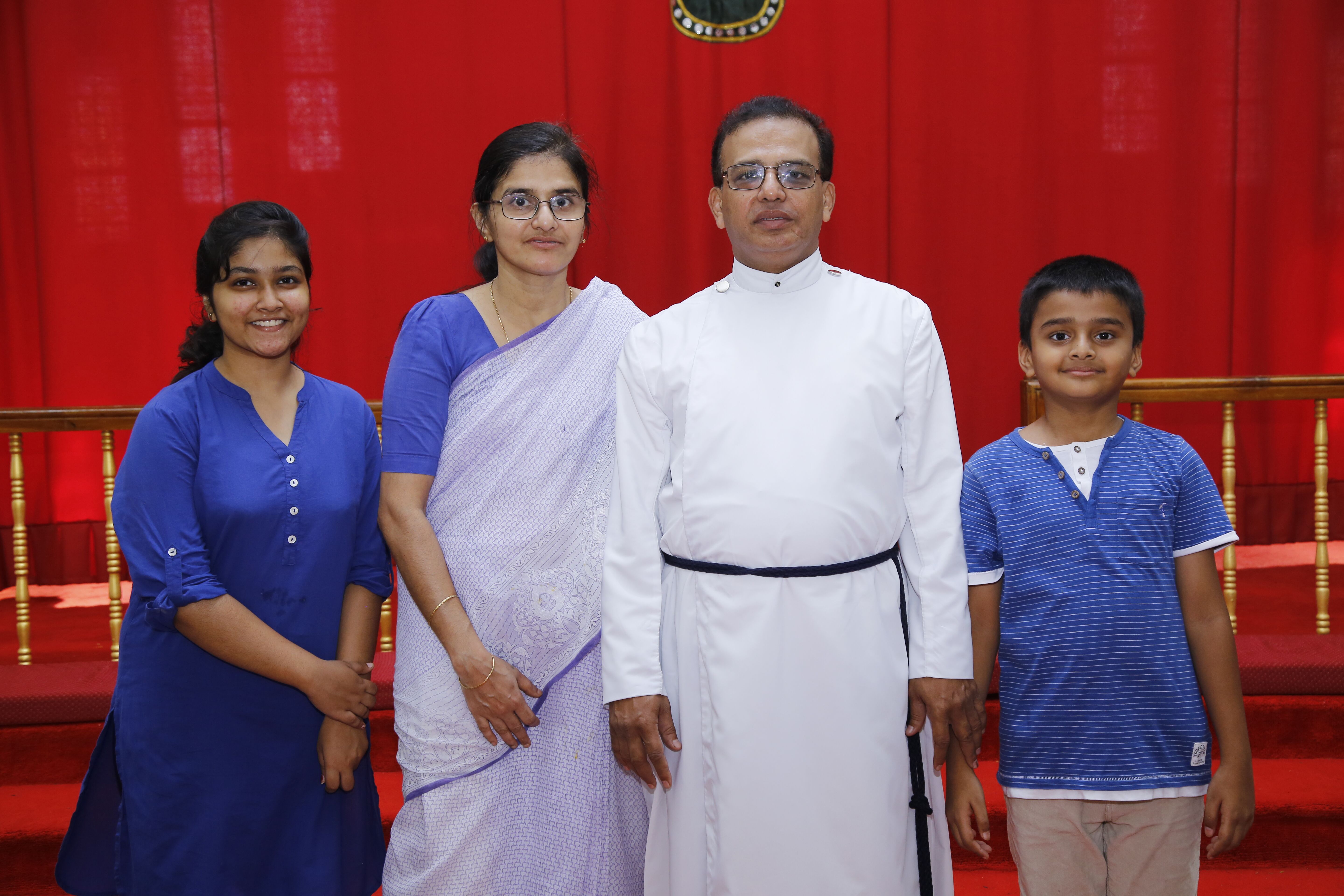 Rev Saji Thomas family